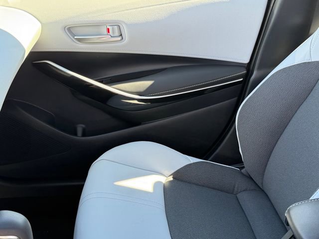 Used 2025 Toyota Corolla XSE image 13