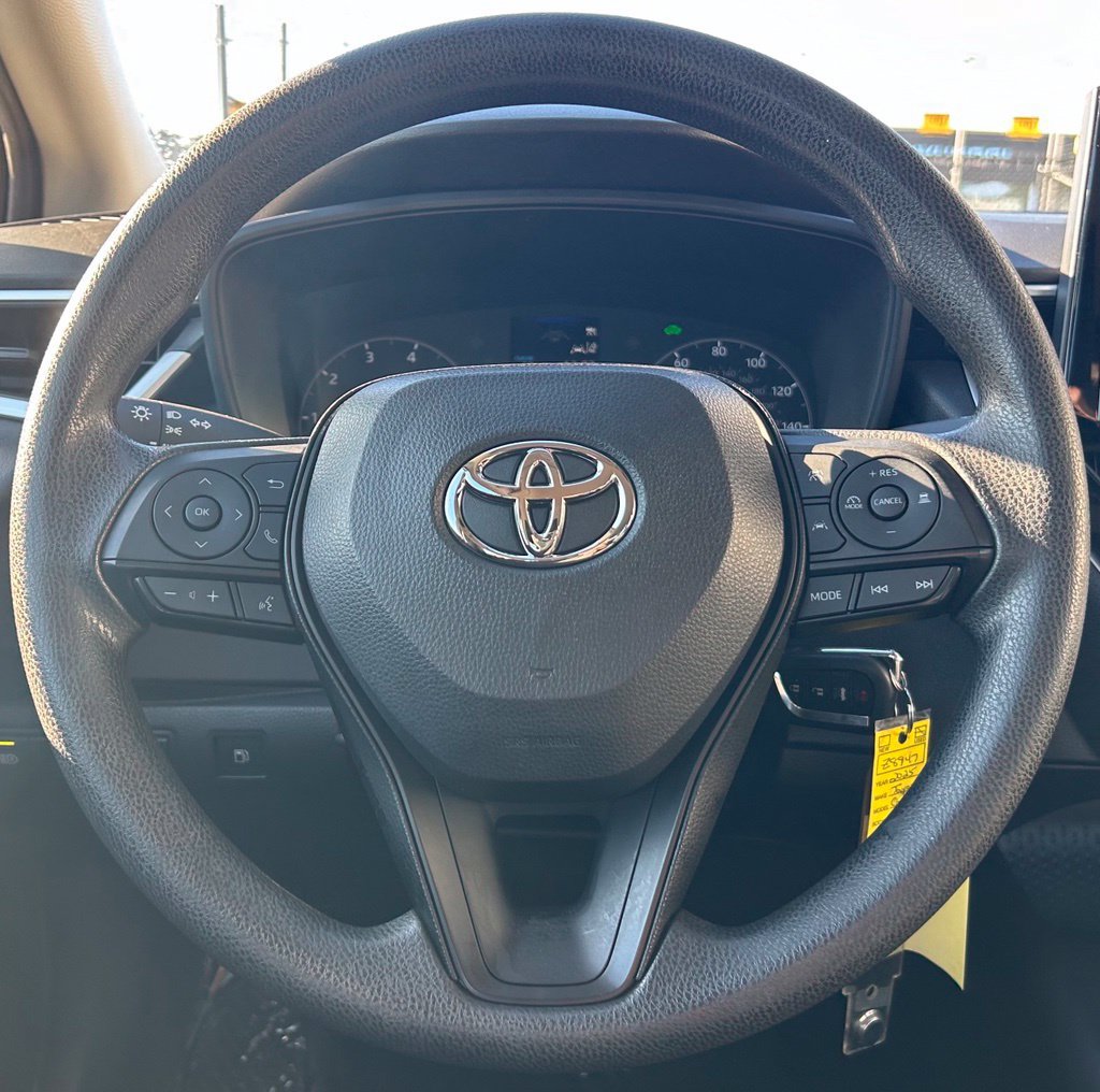 Certified 2025 Toyota Corolla LE FWD image 20