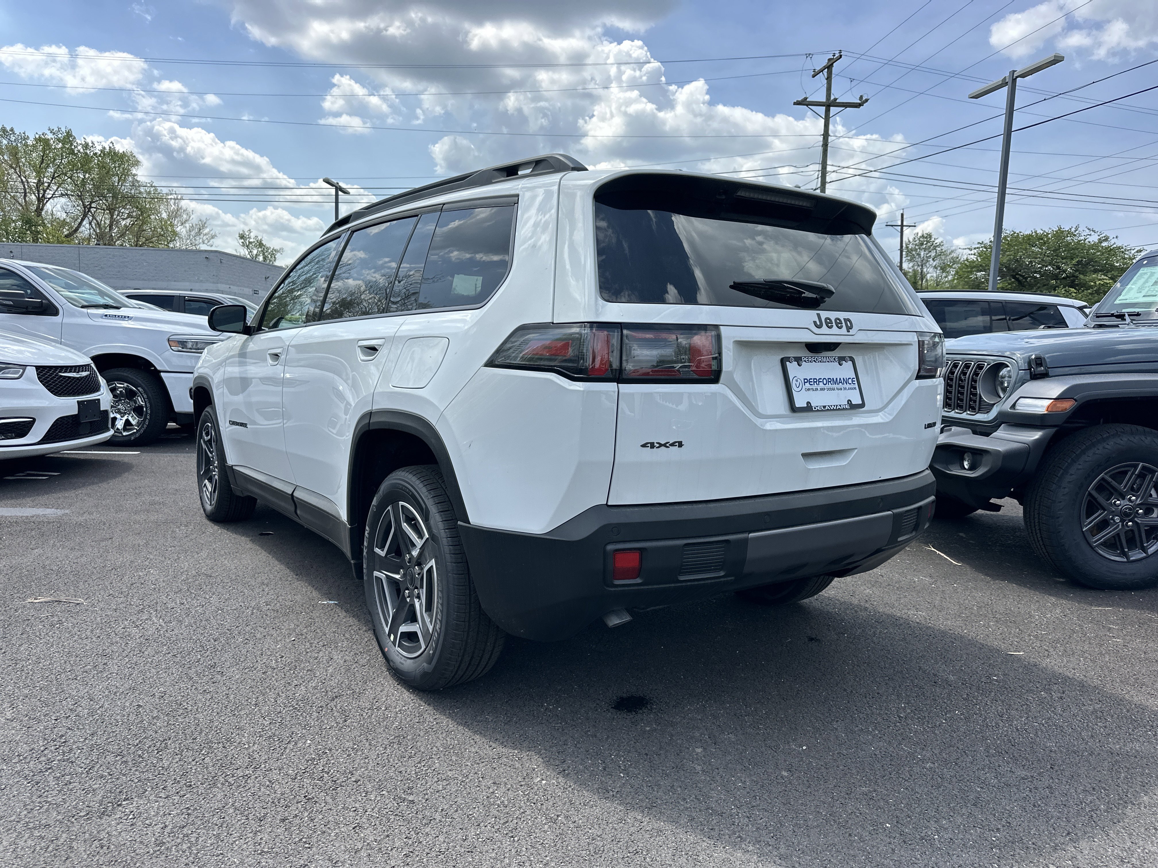 New 2026 Jeep Cherokee Laredo AWD/4WD image 21