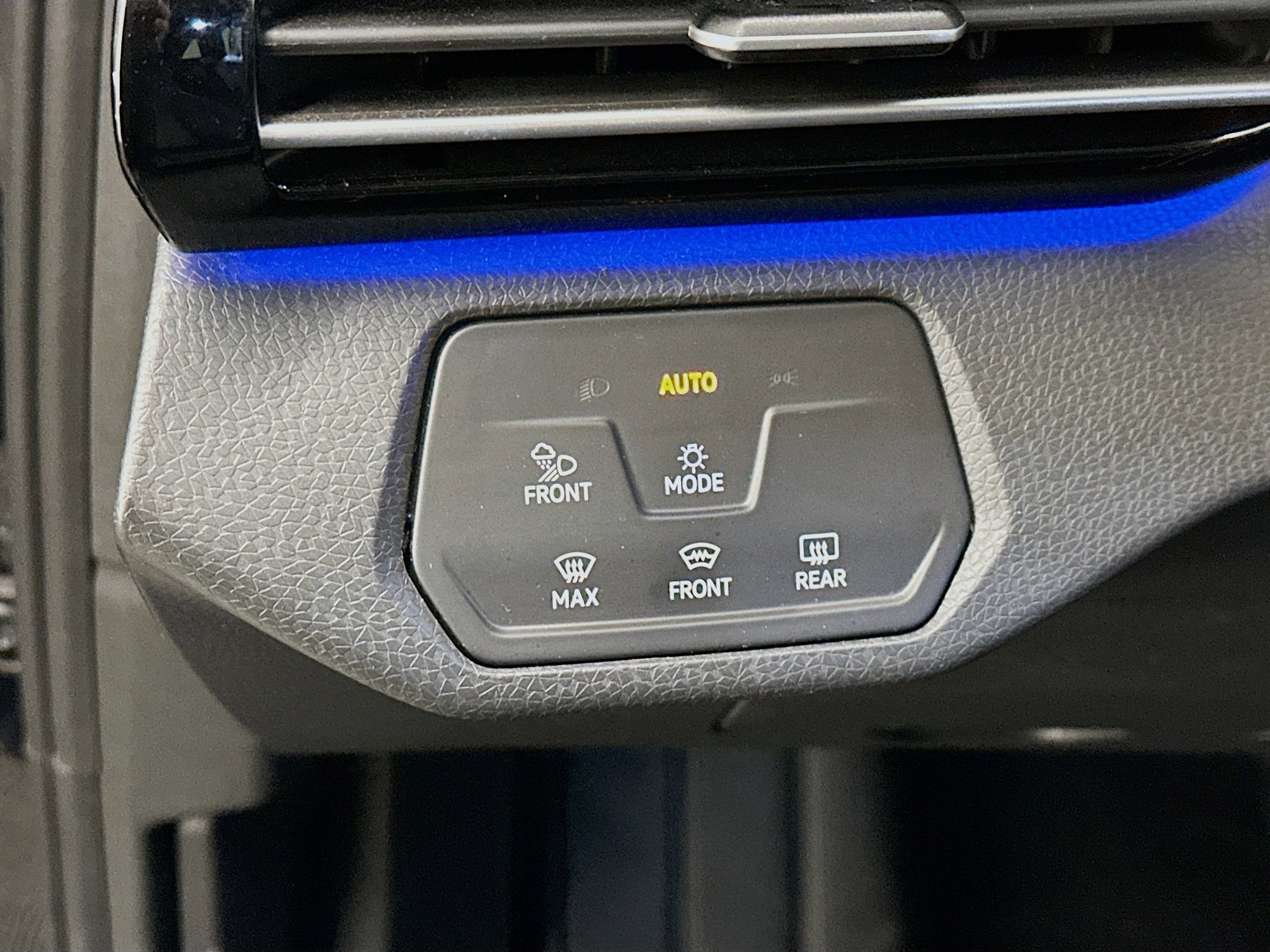 Used 2023 Volkswagen ID.4 Pro S Plus AWD/4WD image 17