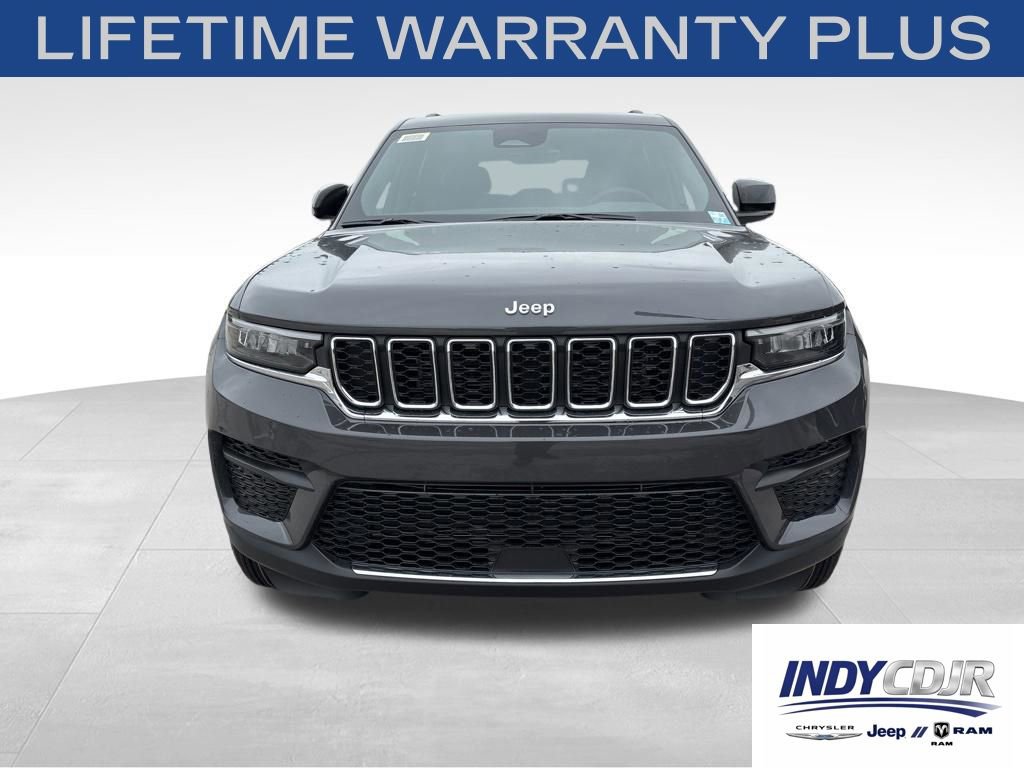 New 2026 Jeep Grand Cherokee Laredo AWD/4WD image 2