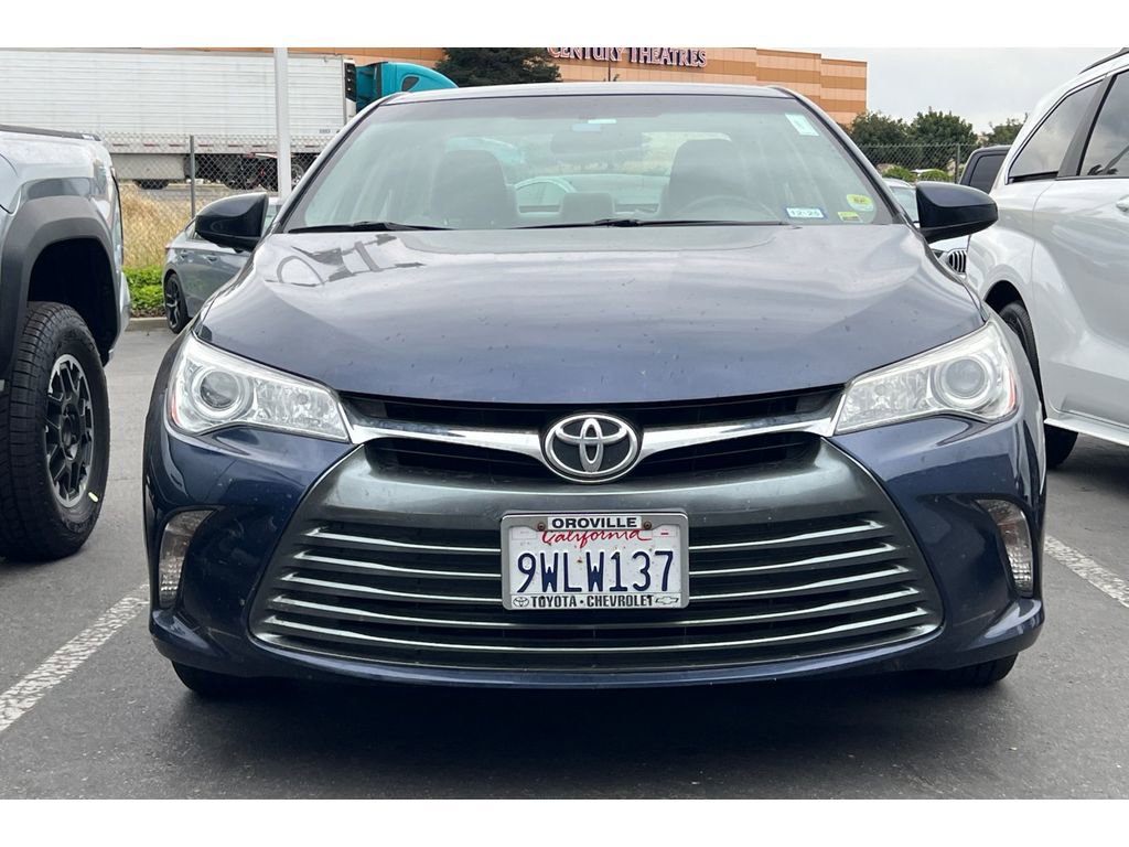 Used 2017 Toyota Camry LE image 3