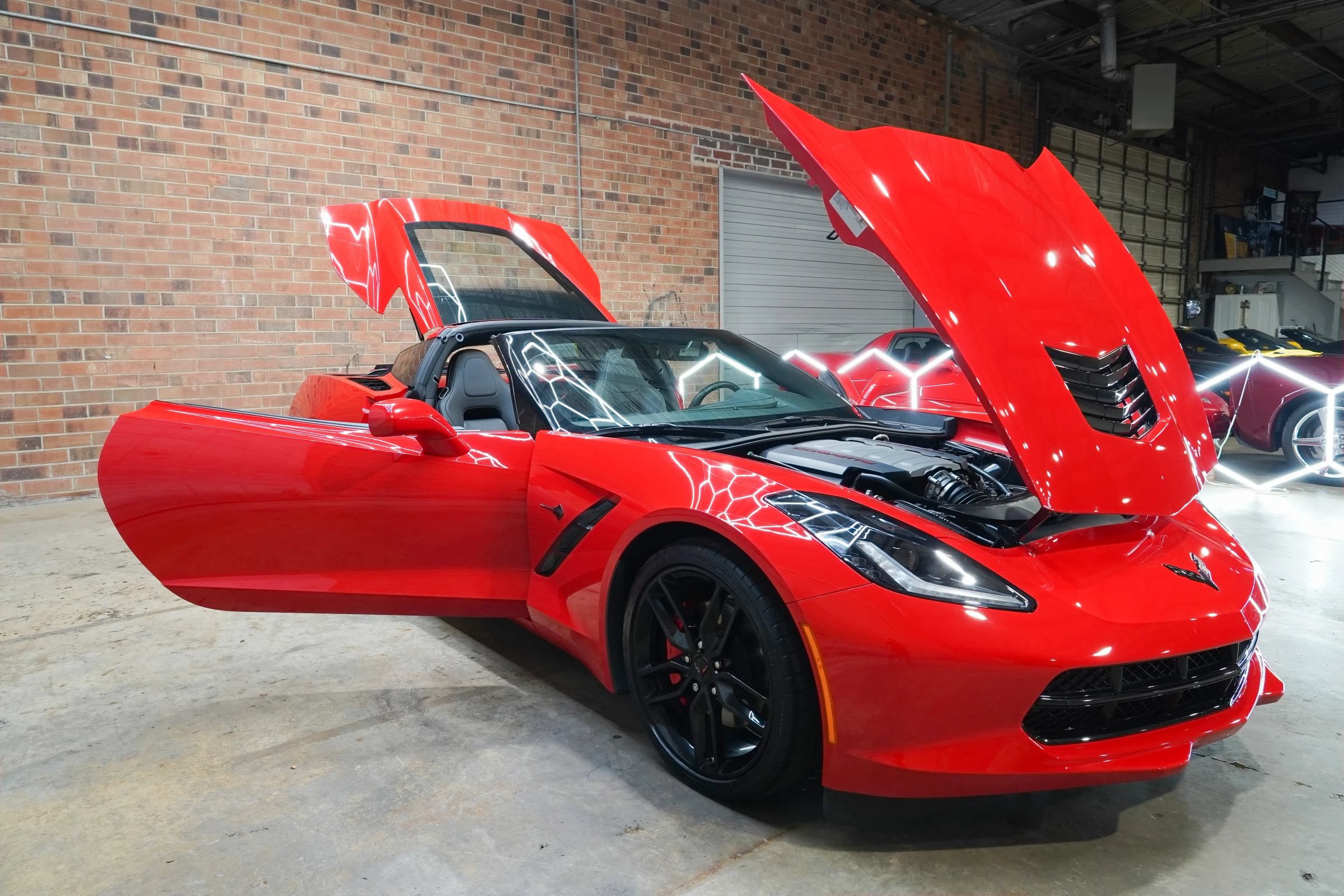 Used 2019 Chevrolet Corvette Stingray Coupe w/ Carbon Flash Badge Package RWD image 24
