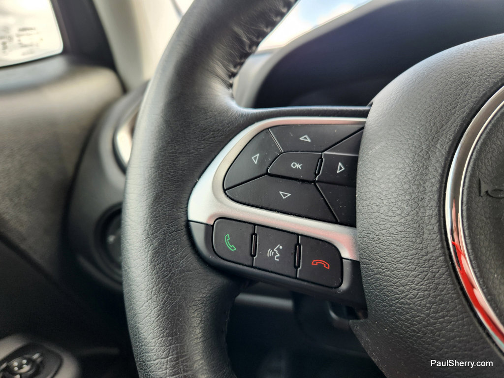 Used 2023 Jeep Renegade Latitude w/ Premium Group AWD/4WD image 31