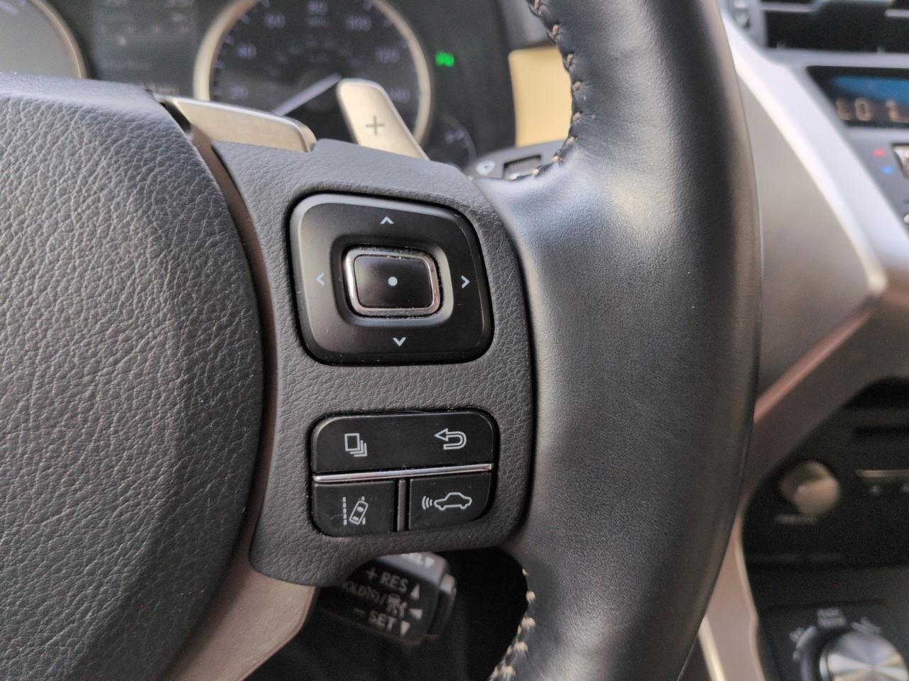 Used 2018 Lexus NX 300h AWD w/ Premium Package image 20