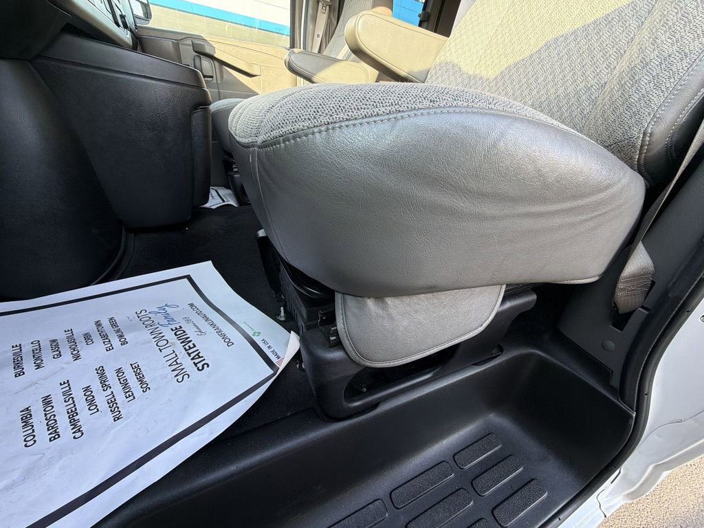 Used 2019 Chevrolet Express 3500 LT w/ LT Preferred Equipment Group image 18