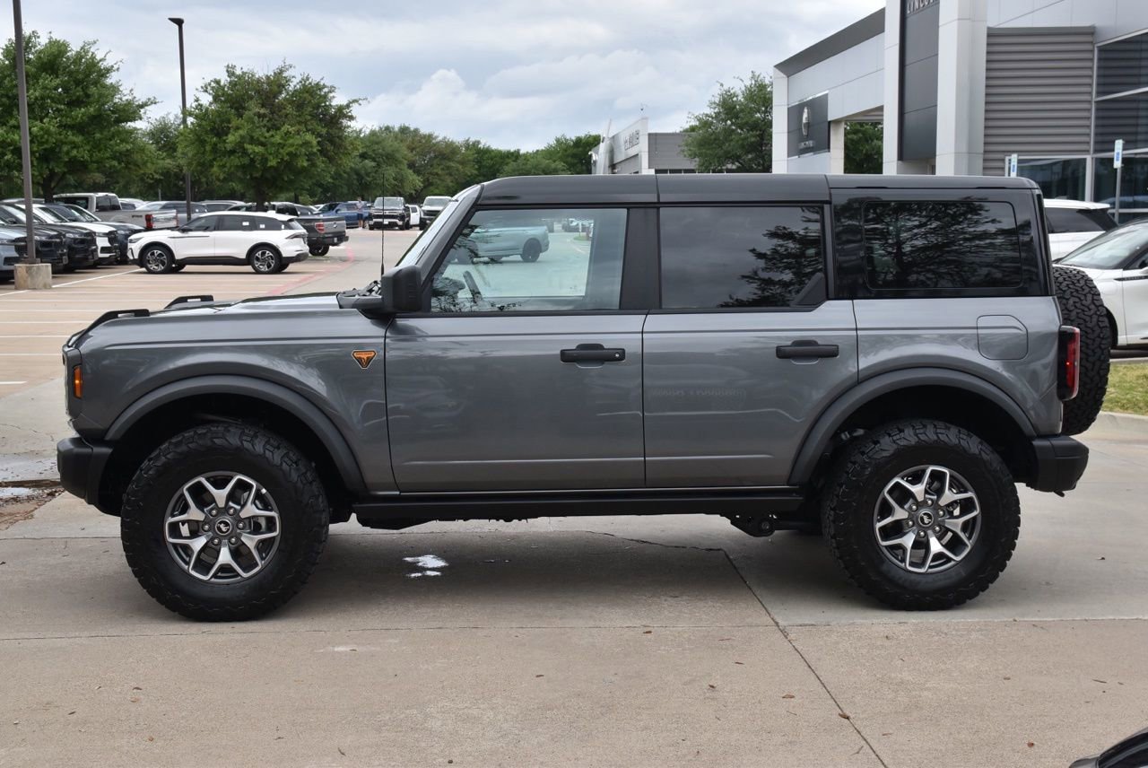Certified 2025 Ford Bronco Badlands image 12