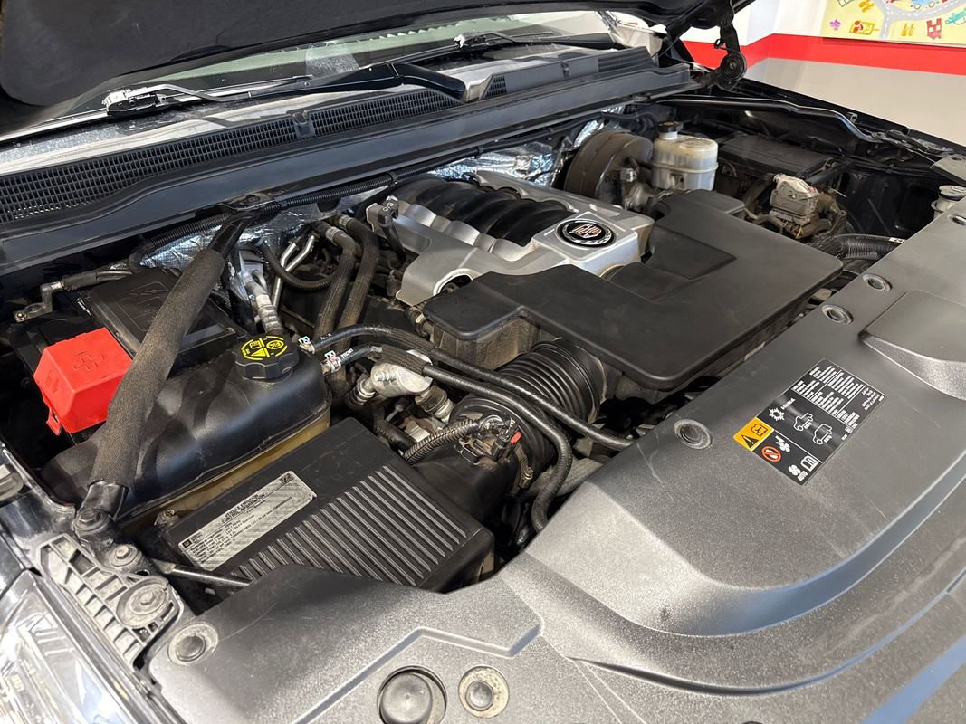 Used 2015 Cadillac Escalade Premium image 46