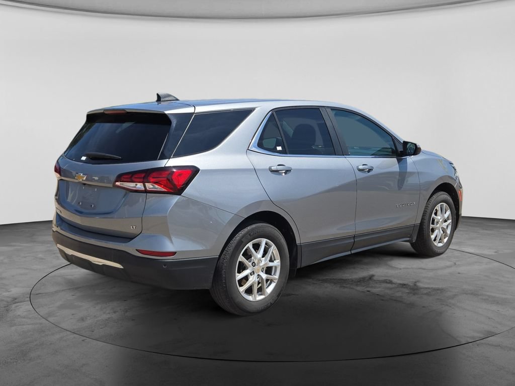 Used 2024 Chevrolet Equinox LT FWD image 9