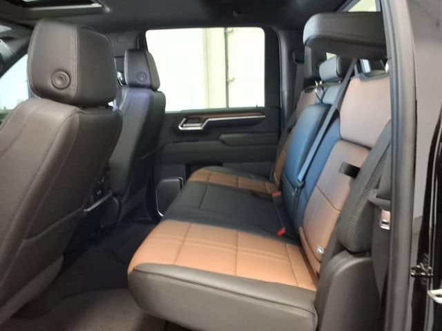 Used 2026 Chevrolet Silverado 2500 High Country w/ High Country Premium Package AWD/4WD image 15