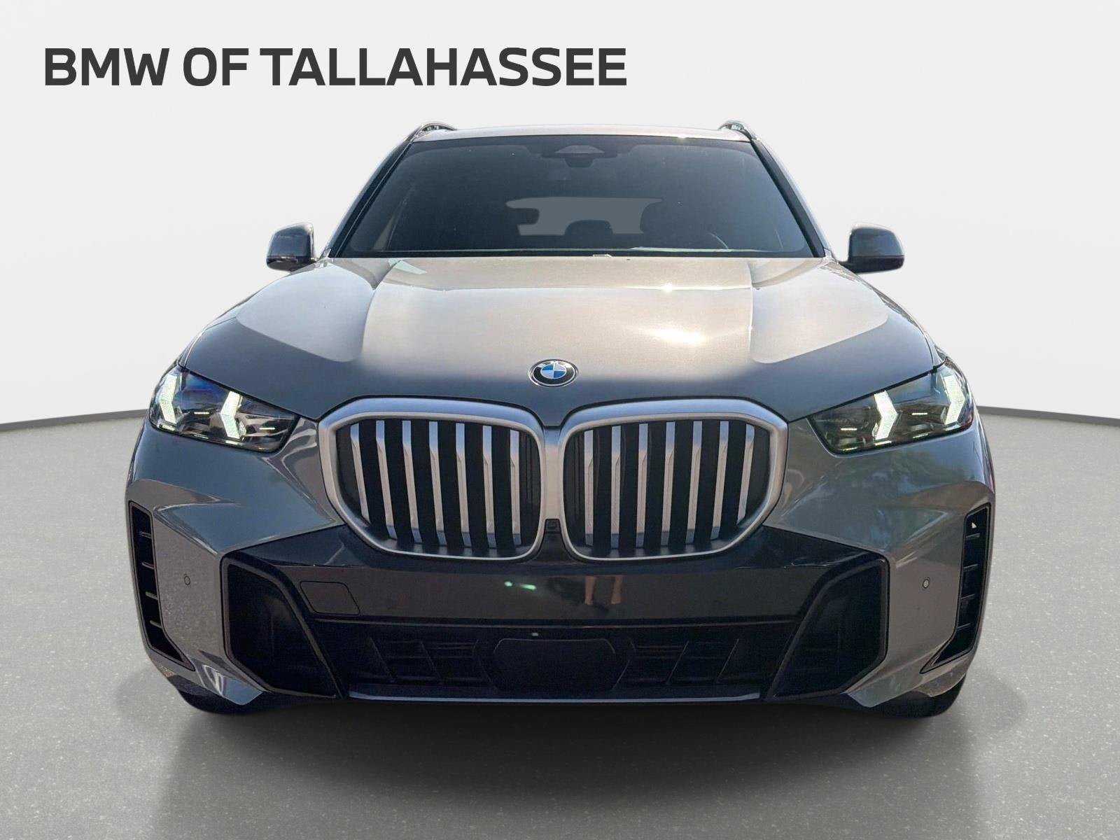 Used 2024 BMW X5 sDrive40i w/ M Sport Package RWD image 2