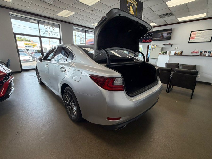 Used 2018 Lexus ES 350 w/ Navigation System Package FWD image 17