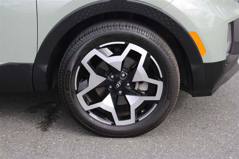 Used 2022 Hyundai Santa Cruz Limited image 10