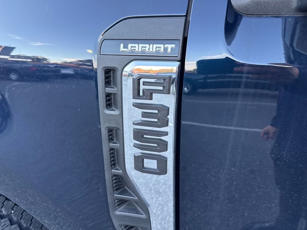 Used 2023 Ford F350 Lariat w/ Lariat Ultimate Package image 11
