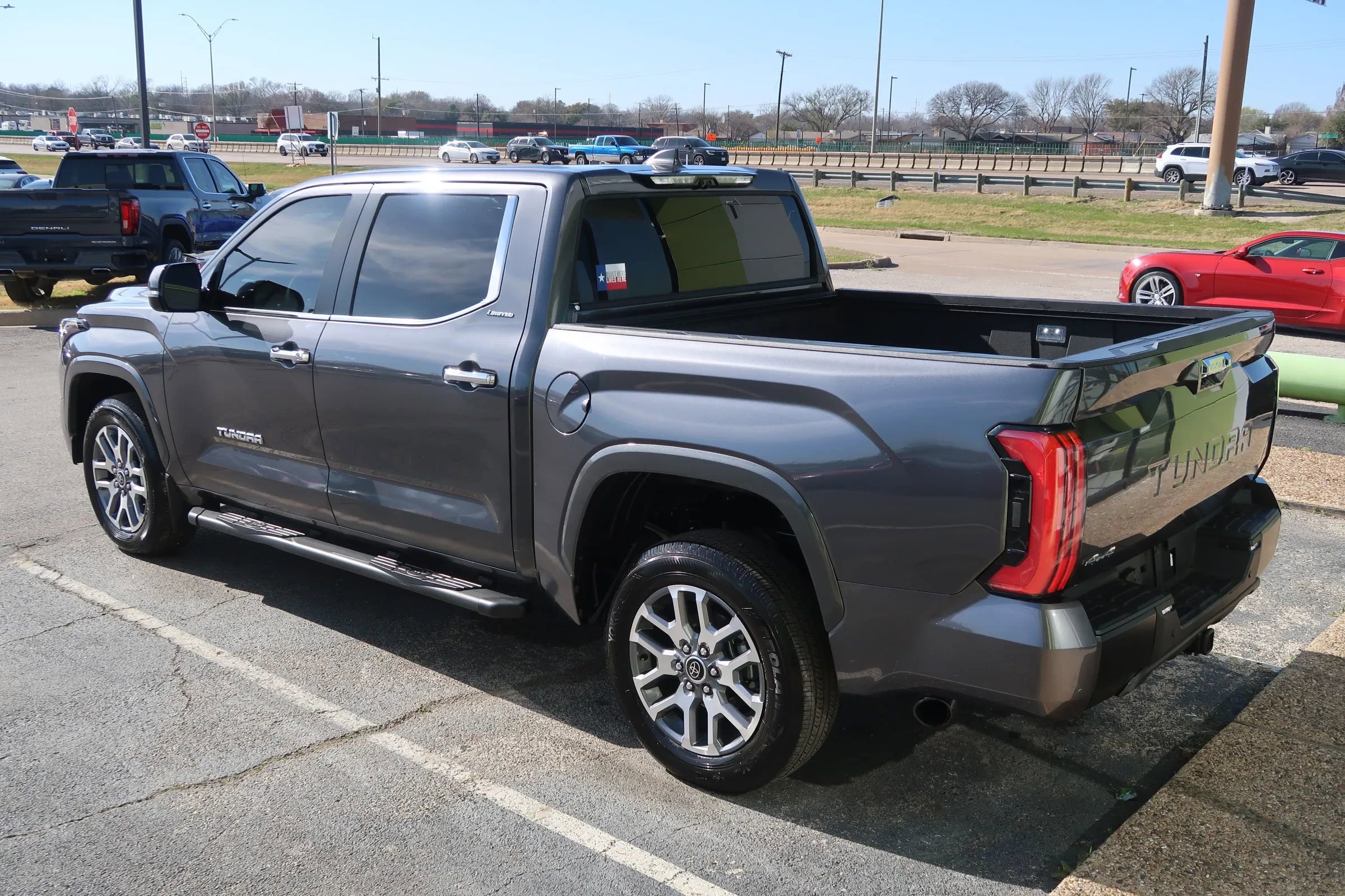 Used 2025 Toyota Tundra Limited image 12