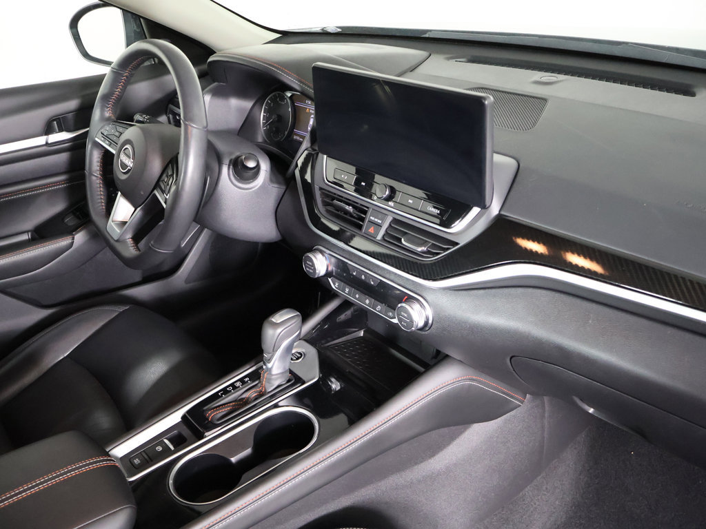 Used 2023 Nissan Altima 2.0 SR FWD image 29