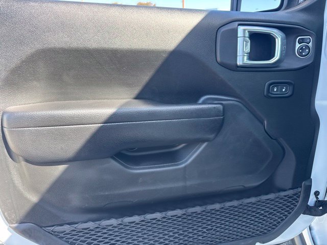 Used 2024 Jeep Wrangler Unlimited Rubicon AWD/4WD image 13