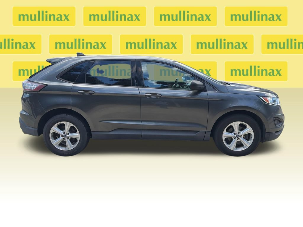 Used 2016 Ford Edge SE FWD image 2