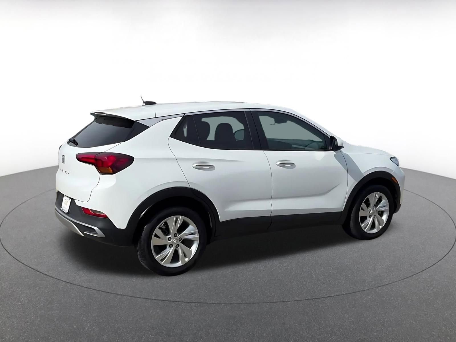 Used 2025 Buick Encore GX Preferred image 12