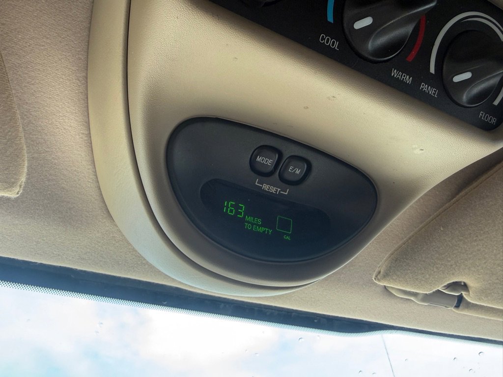 Used 2005 Ford Excursion Eddie Bauer image 38