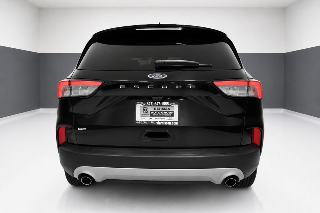 Used 2022 Ford Escape SE w/ Convenience Package FWD image 9