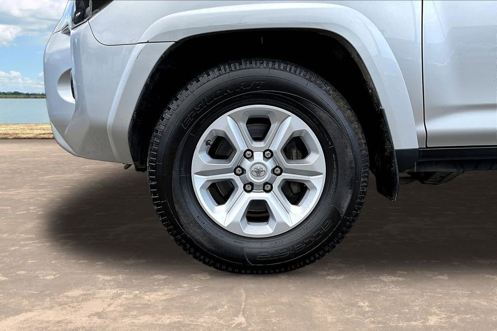 Used 2019 Toyota 4Runner SR5 RWD image 26