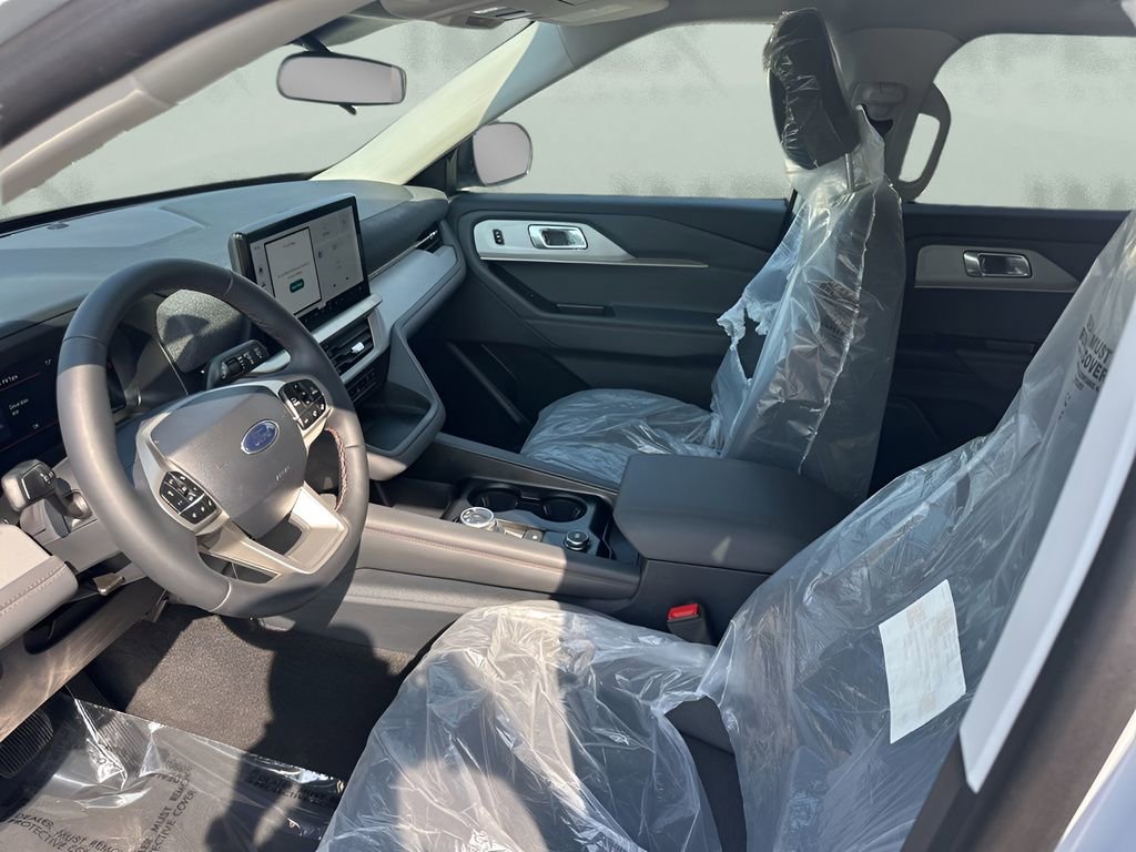 Used 2026 Ford Explorer Active image 11
