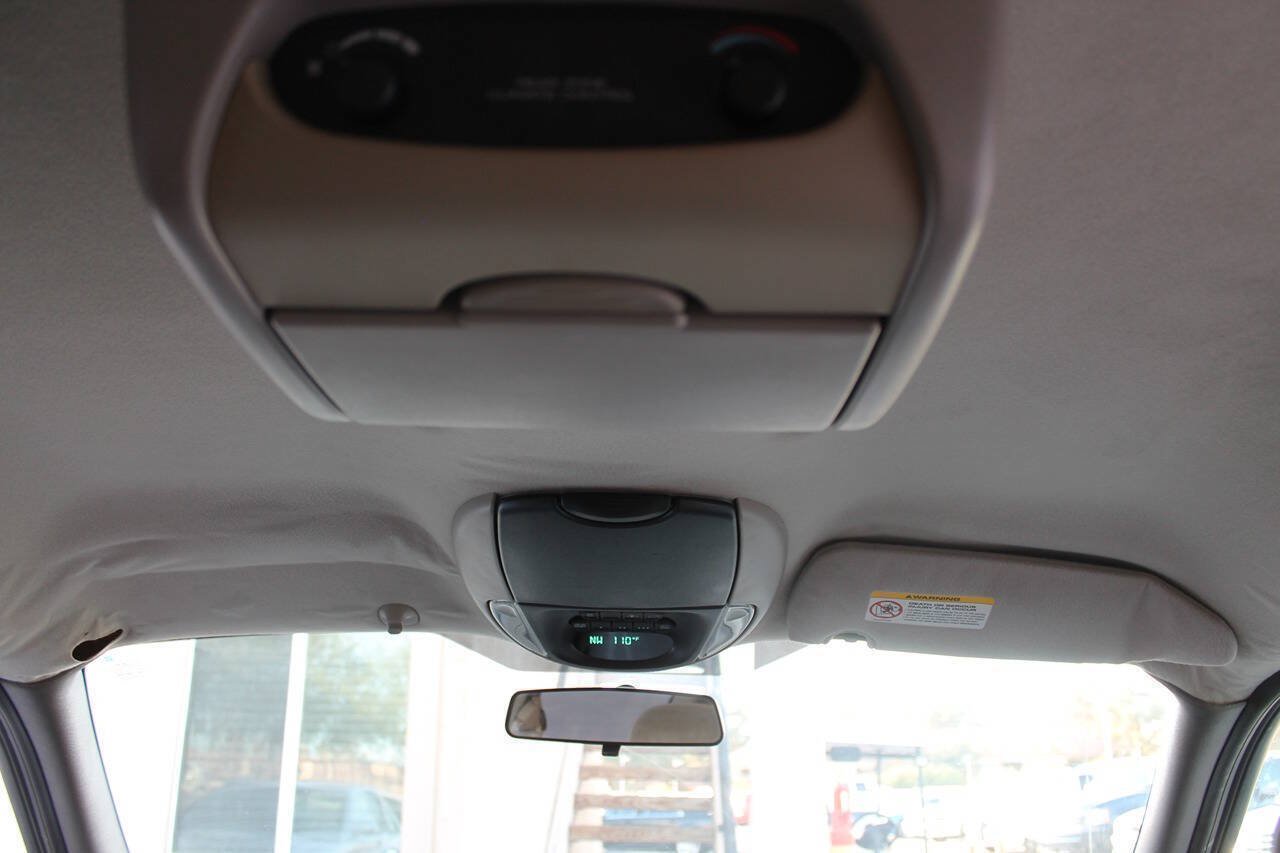 Used 2003 Dodge Grand Caravan Sport FWD image 35