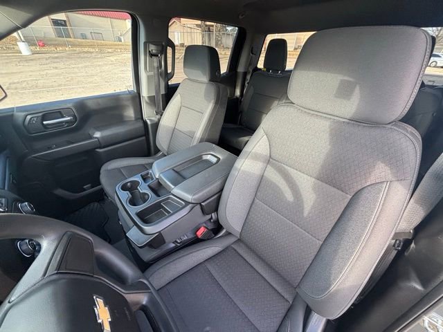 Used 2024 Chevrolet Silverado 1500 Custom image 4