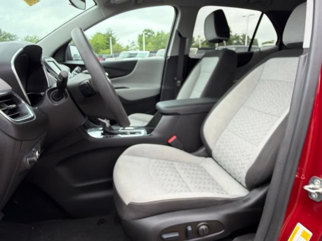 Used 2023 Chevrolet Equinox LT w/ LPO, Floor Liner Package FWD image 23