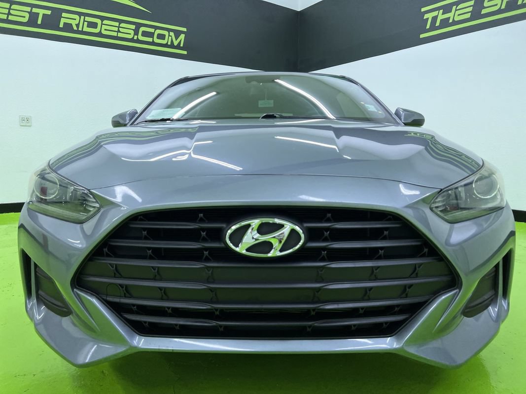 Used 2019 Hyundai Veloster 2.0 FWD image 3