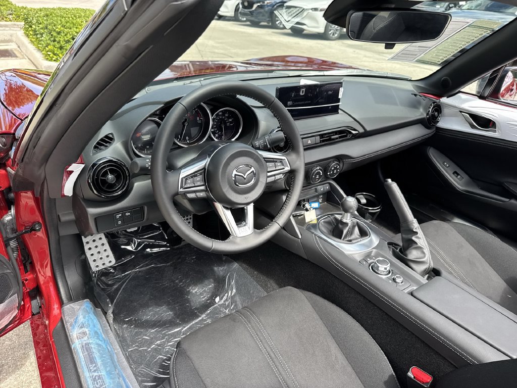 New 2026 MAZDA MX-5 Miata Club w/ Interior Package RWD image 18