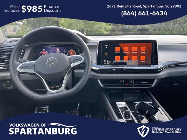 Used 2024 Volkswagen Atlas Peak Edition SEL image 14
