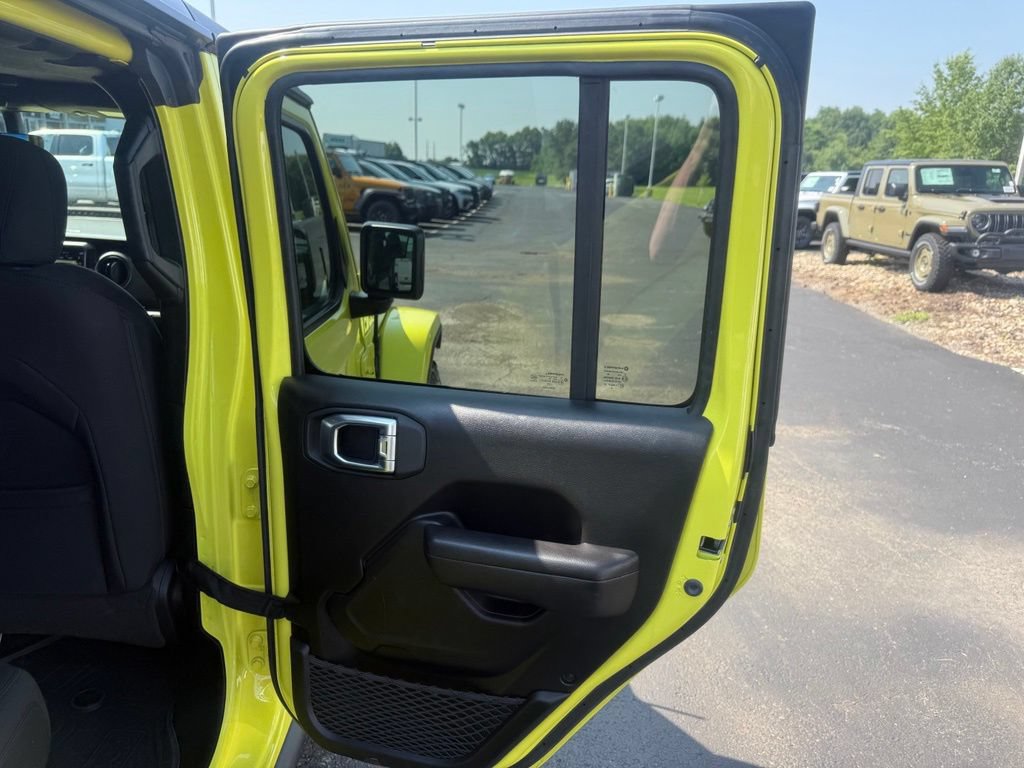 Used 2023 Jeep Gladiator Sport AWD/4WD image 52