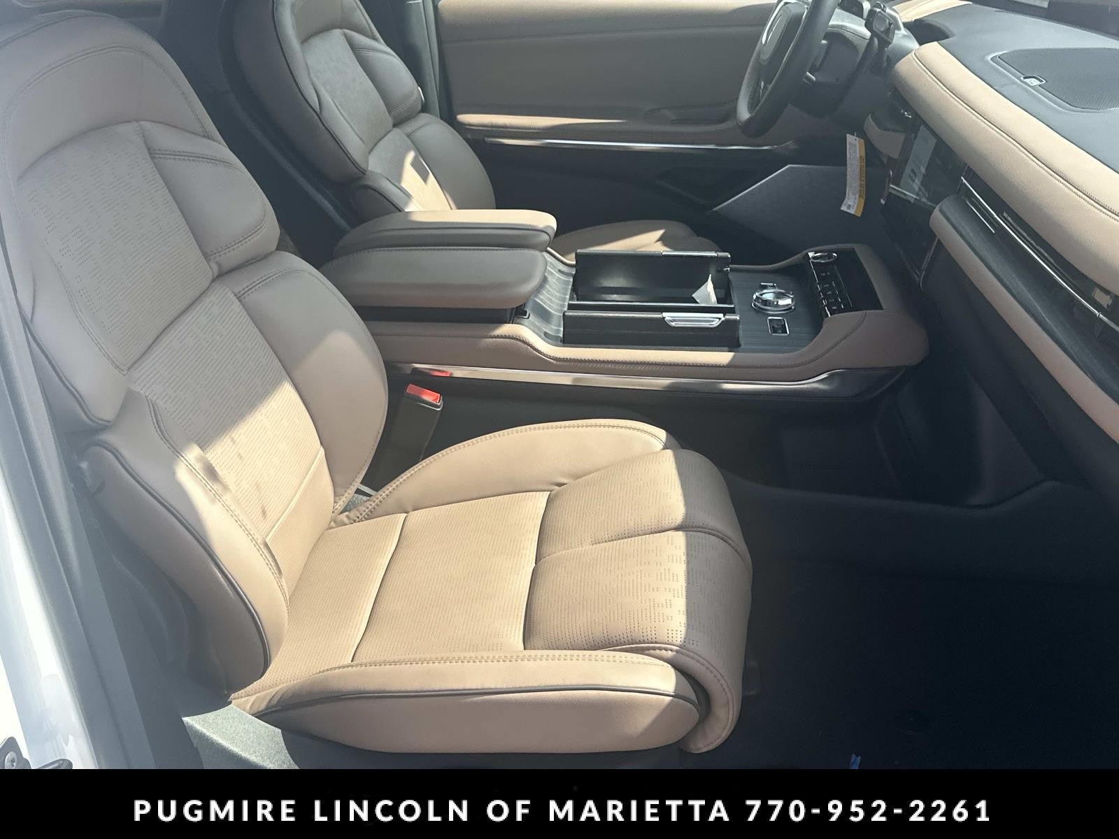 New 2027 Lincoln Navigator L Black Label AWD/4WD image 13