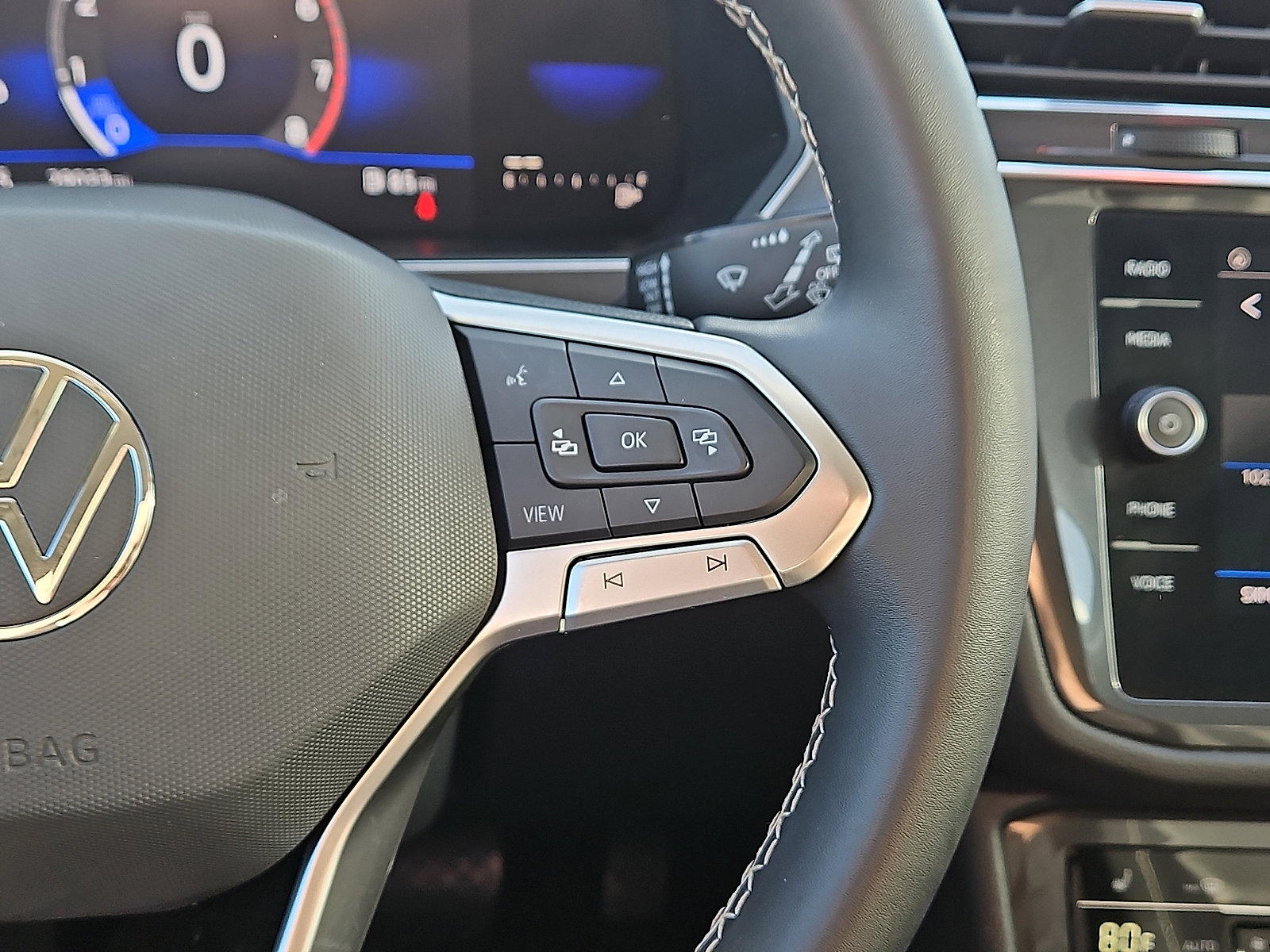 Certified 2022 Volkswagen Tiguan SE image 19