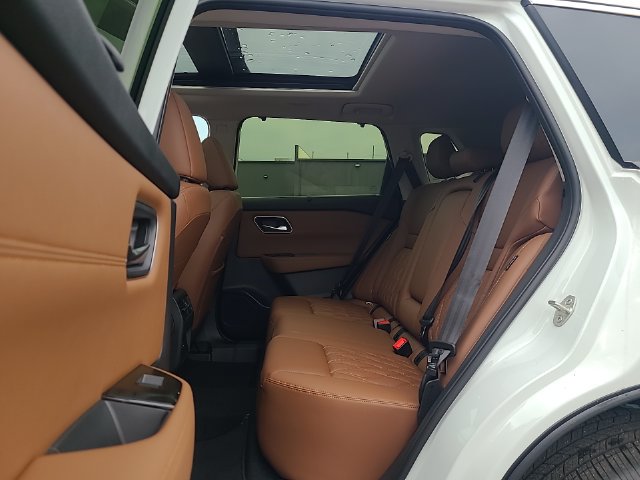 New 2026 Nissan Rogue Platinum AWD/4WD image 24