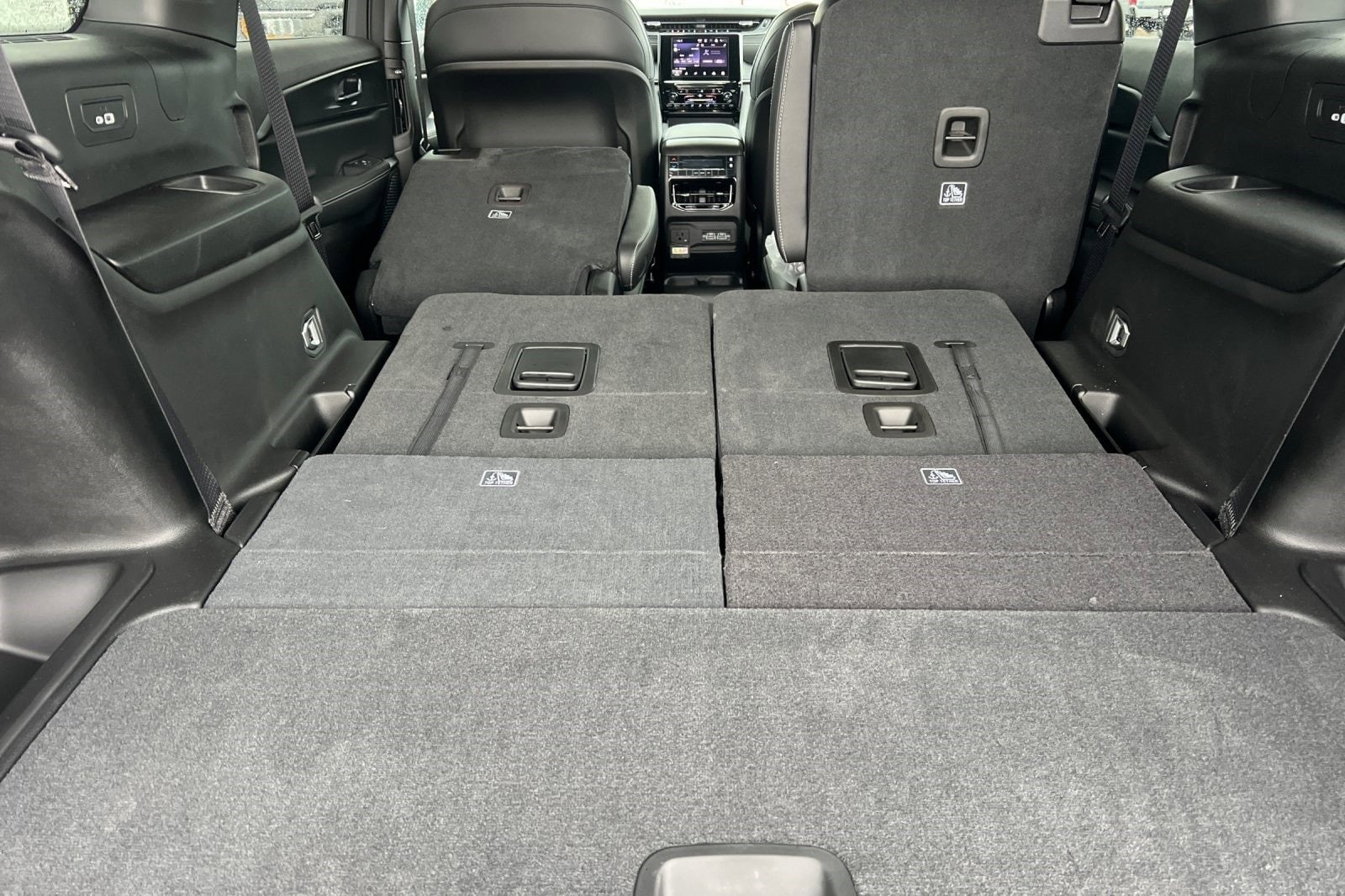 New 2025 Jeep Grand Cherokee L Altitude image 16