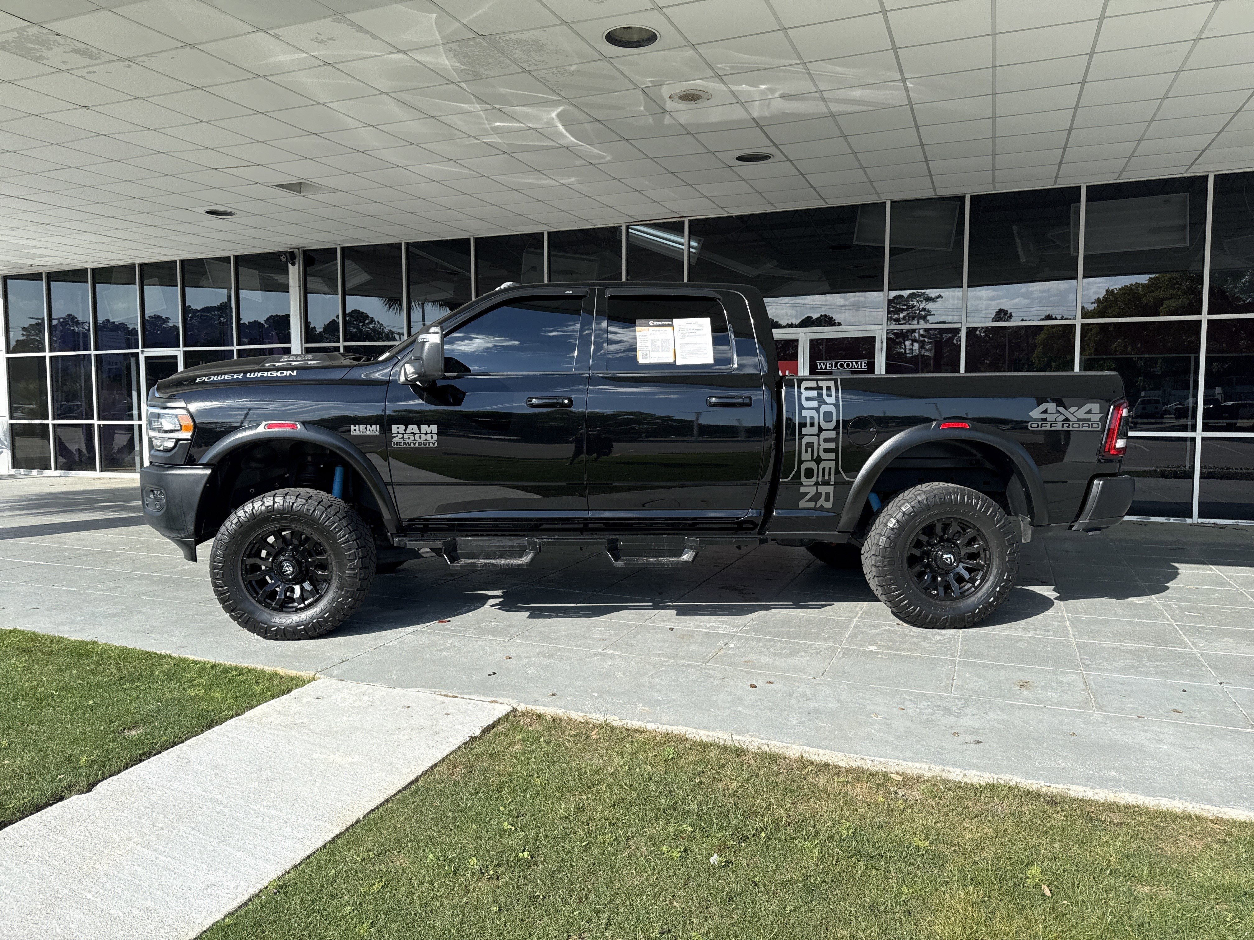 Used 2024 RAM 2500 Power Wagon w/ Towing Technology Group AWD/4WD image 11