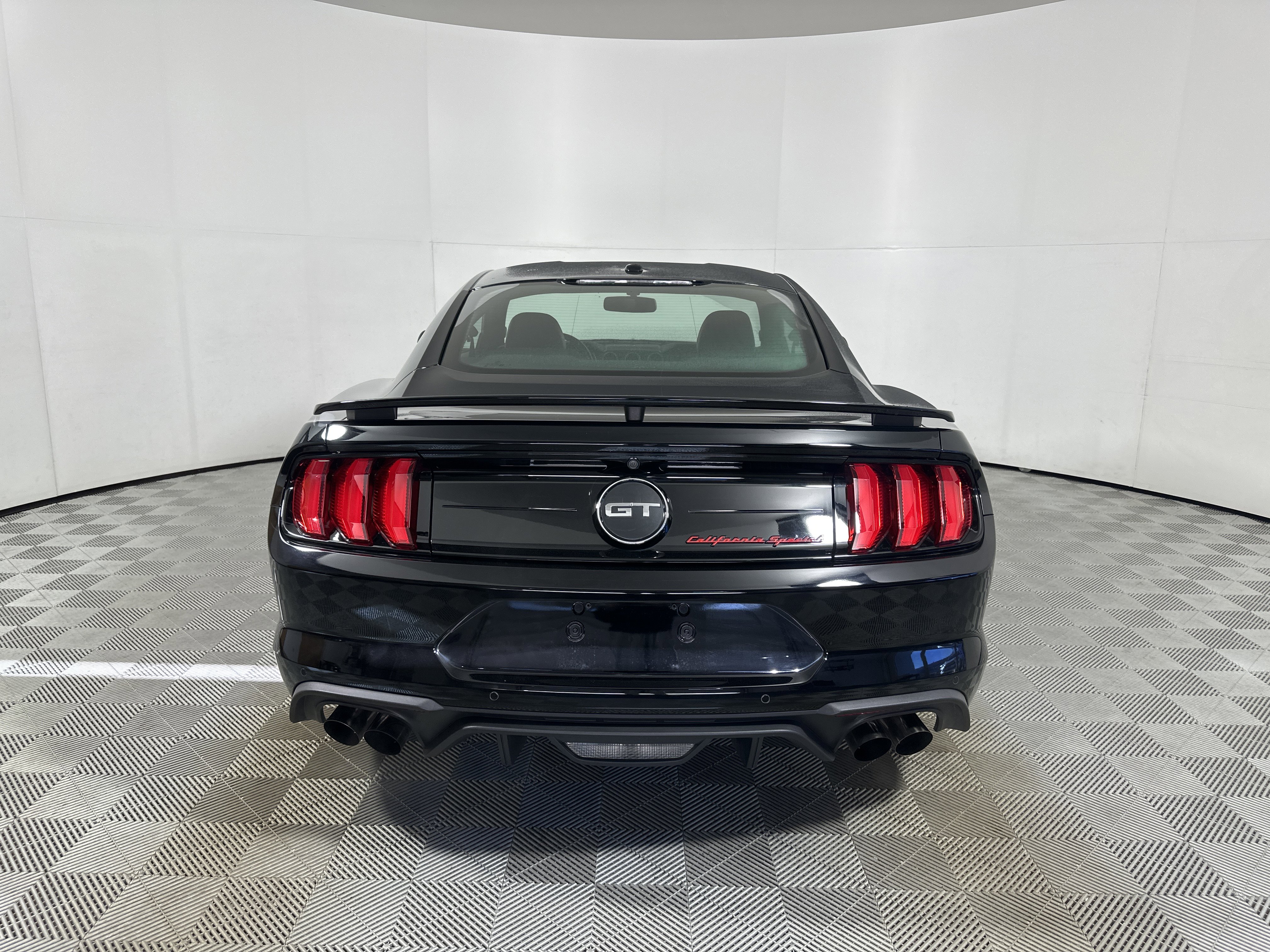Used 2019 Ford Mustang GT Premium w/ Equipment Group 401A image 6