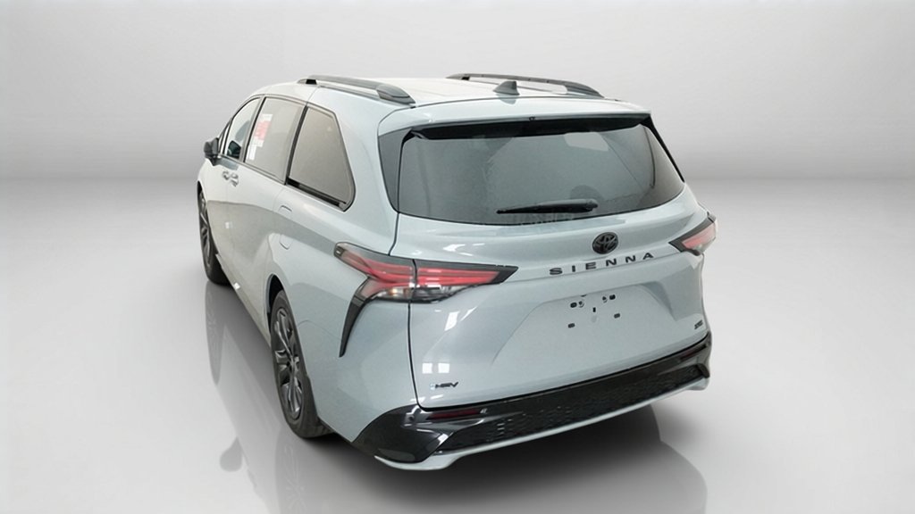New 2026 Toyota Sienna XSE FWD image 13
