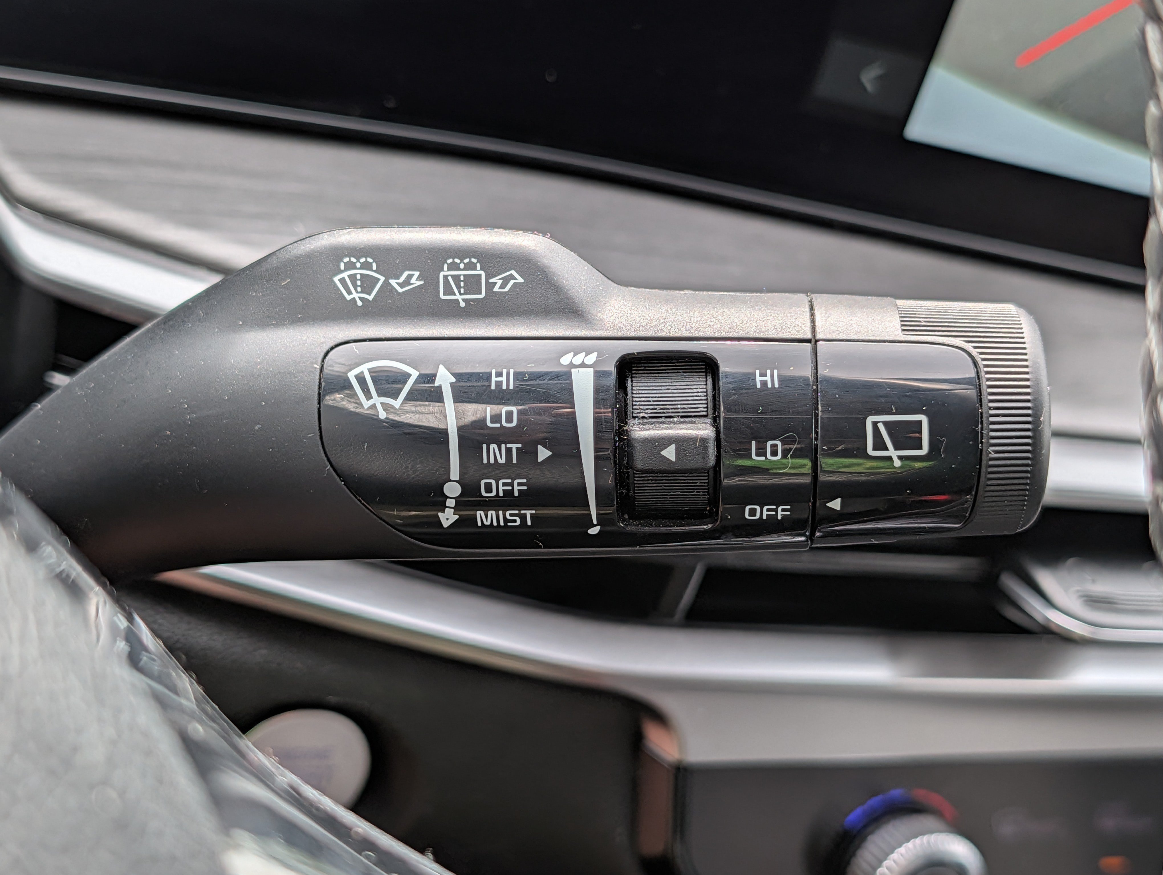 Used 2024 Kia Sorento X-Line EX AWD/4WD image 32