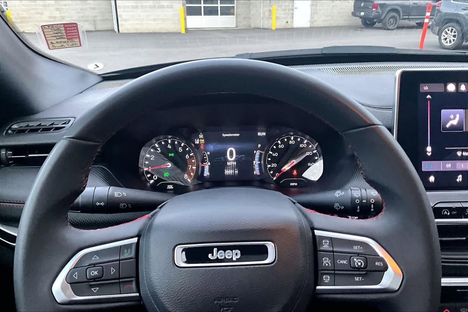 Used 2024 Jeep Compass Trailhawk AWD/4WD image 18