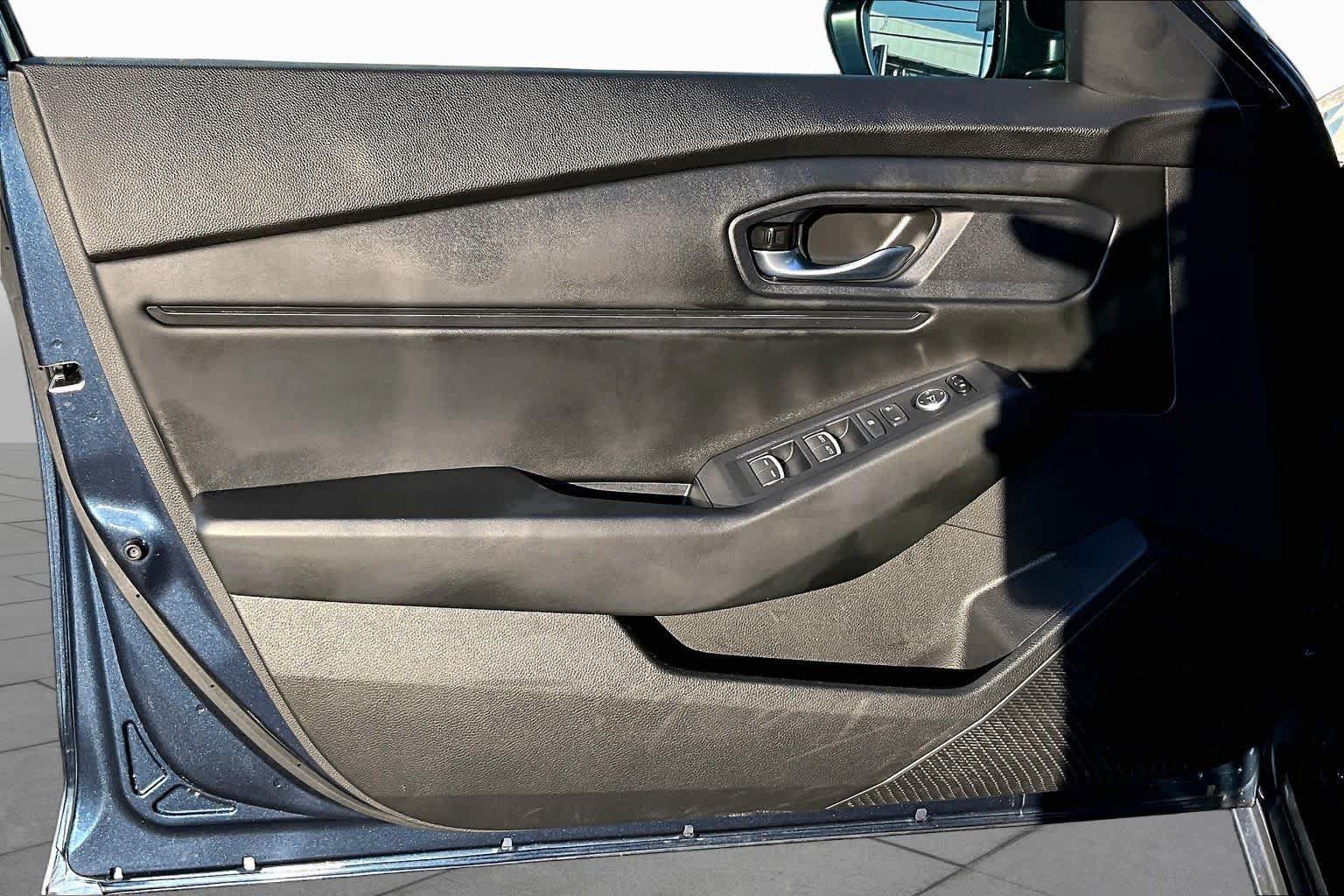 Used 2025 Honda Accord SE image 21