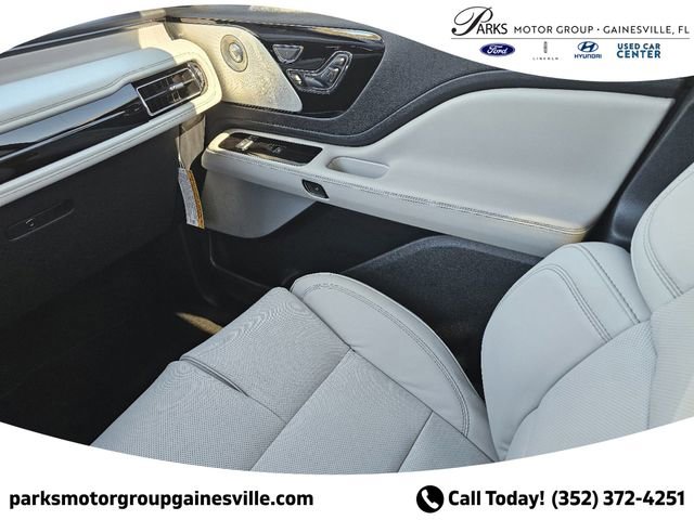New 2025 Lincoln Aviator Reserve w/ Equipment Group 201A image 14