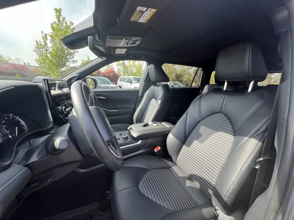 Certified 2024 Toyota Highlander XSE image 10