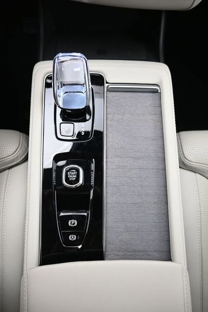 New 2026 Volvo XC90 B6 Ultra w/ Protection Package image 10