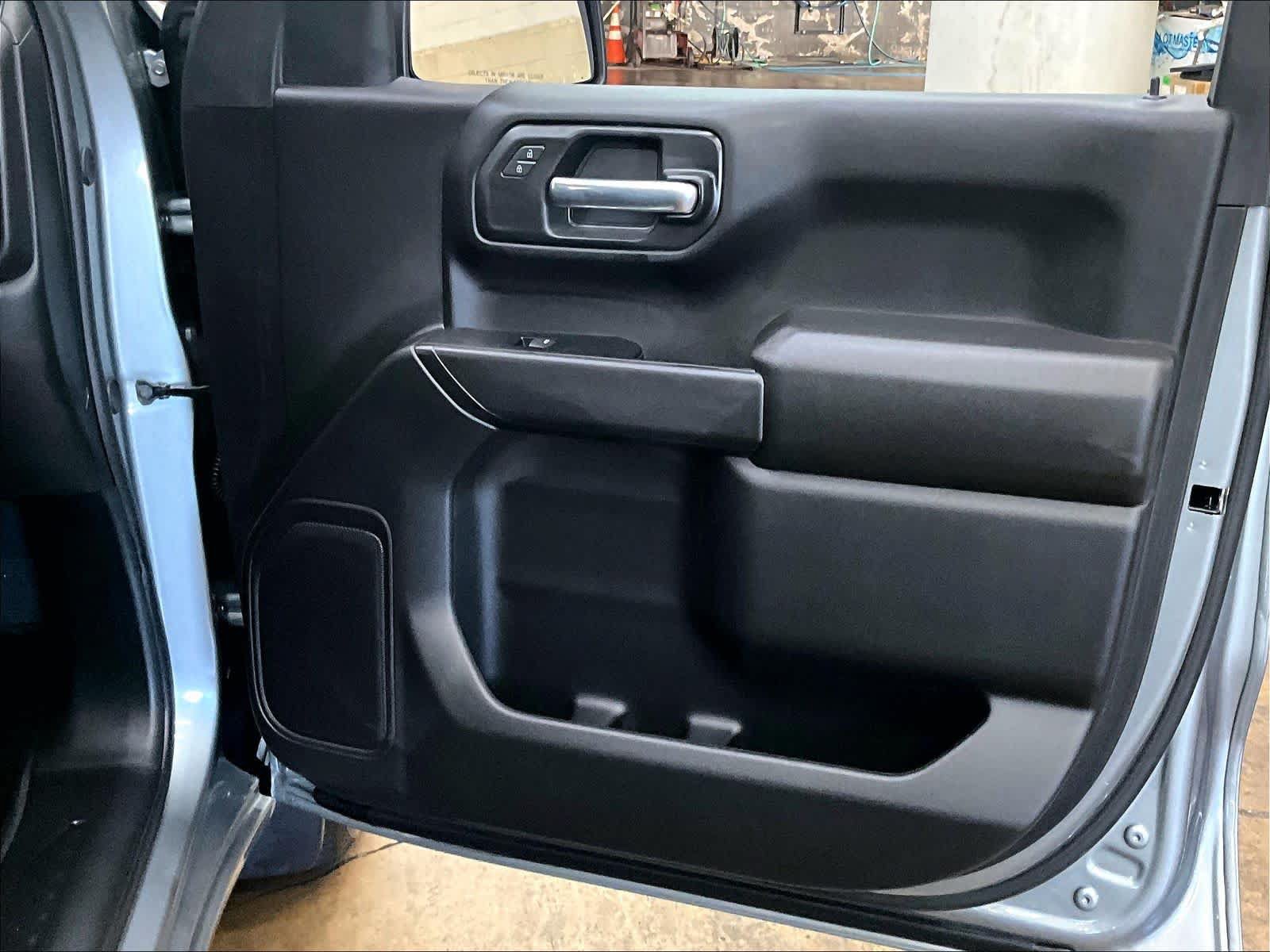 Used 2026 Chevrolet Silverado 1500 Custom RWD image 27