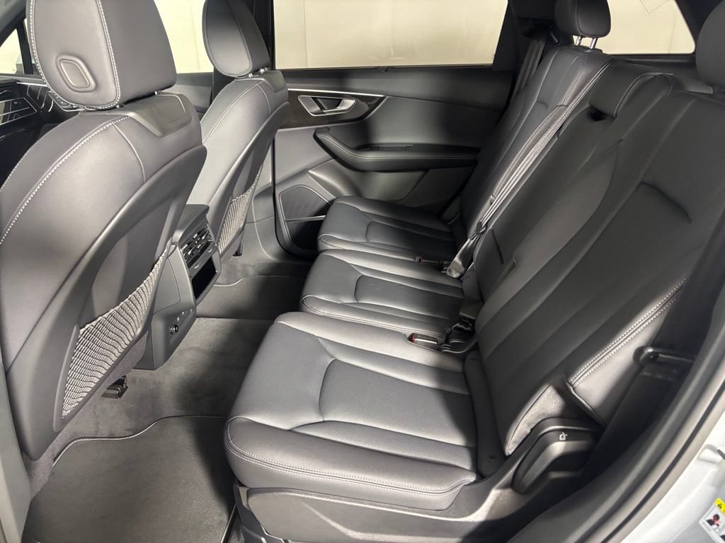 New 2026 Audi Q7 Premium Plus AWD/4WD image 10