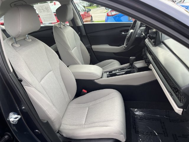 Used 2025 Honda Accord LX image 27
